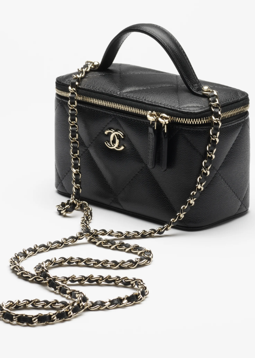 Long vanity with chain 